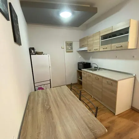 Lux In A Box, In The Center *