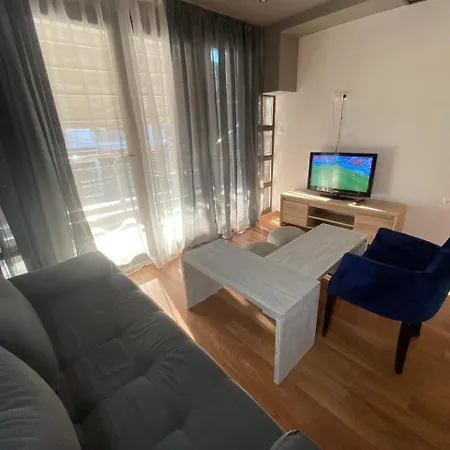 Lux In A Box, In The Center Apartmán Nea Kallikrateia