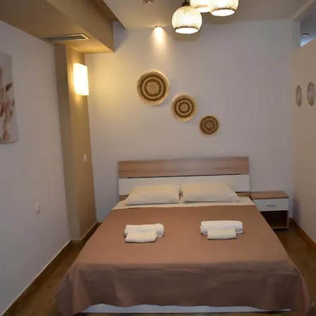 Apartment Lux In A Box, In The Center Nea Kallikrateia