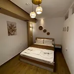 Lux In A Box, In The Center Appartement *