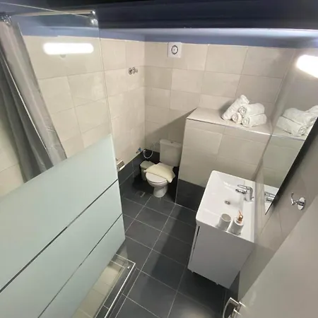 Daire Lux In A Box, In The Center